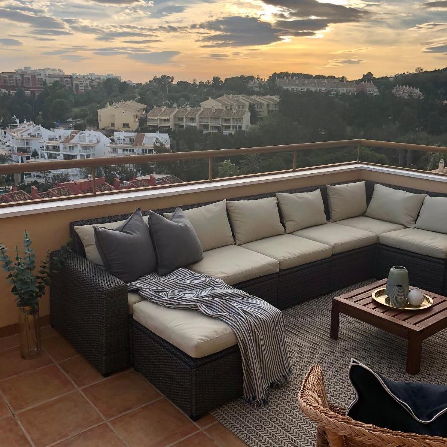 Ferienwohnung Luxurious Duplex Penthouse With Golf And Sea Views Benalmádena Exterior foto